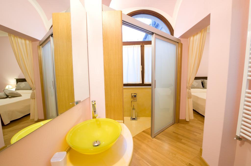 Piazza Azuni 18 Guest House Sassari Quarto foto